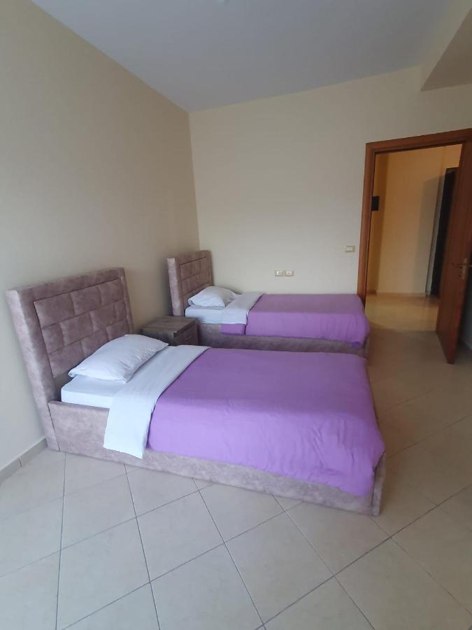 Guesthouse Family Doko Berat Ngoại thất bức ảnh