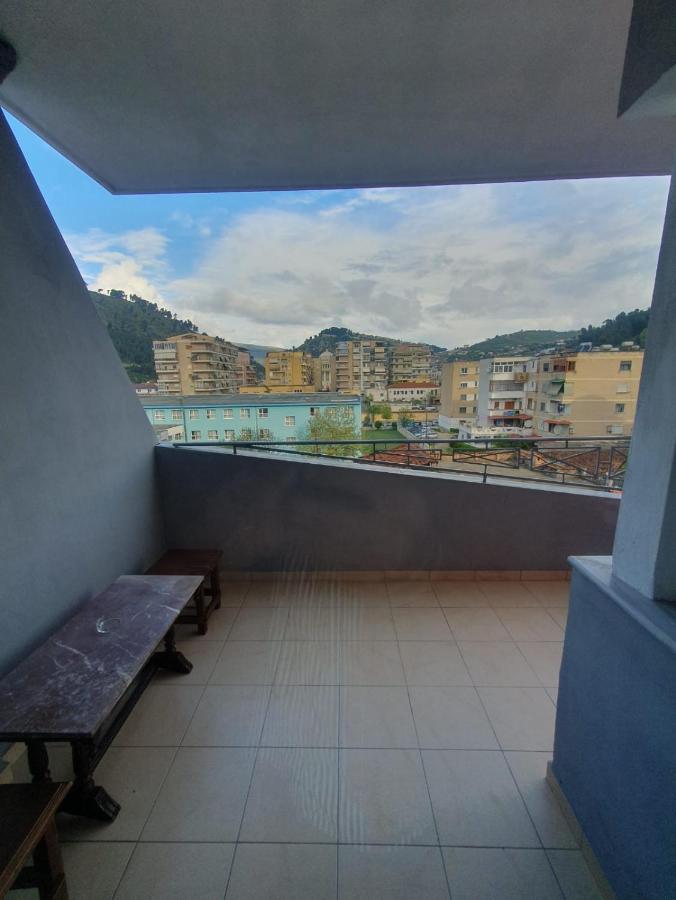 Guesthouse Family Doko Berat Ngoại thất bức ảnh