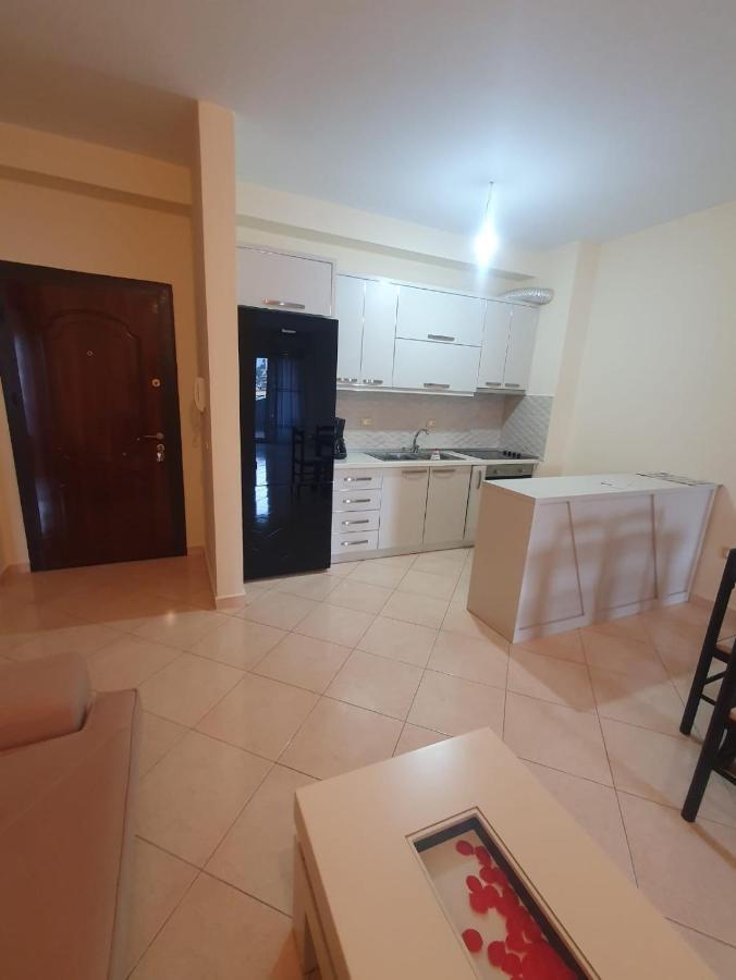 Guesthouse Family Doko Berat Ngoại thất bức ảnh